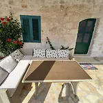 Robinson Medvidna Hvar Apartments
